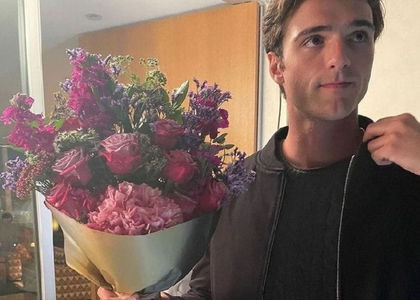 Heath getting flowers for one of his girlfriends.; Which one? I don&#039;t think he knows either.
