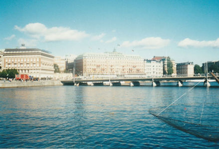 Podul Strombron (1946); Lungime 140 m. Leagă Gamla Stan de centru
