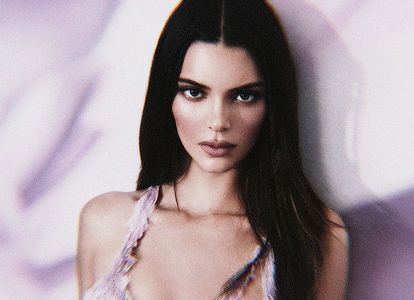 ༆30Aug،23=͟͟͞♡　　·◊· E̮x̮t̮r̮a̮: ᖽᐸendall ‹Kendall & Kylie 2.0 by Kylie Cosmetics, 2022.