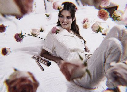 ༆3Sep،23=͟͟͞♡　　·◊· E̮x̮t̮r̮a̮: ᖽᐸendall ‹Moon Rose Mint Collection, 2022.