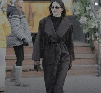 ☭ ·੦Դ.੦੧· ℐẹṇṇẹṛ ‹Shopping in Aspen, CO. [December 20, 2022]