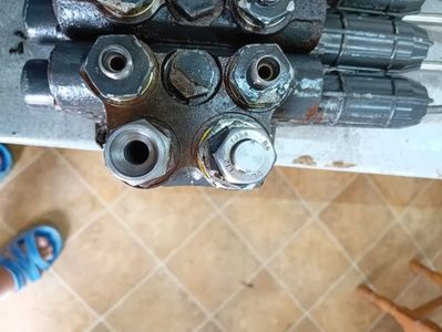 Atelier de reparatii Distribuitoare