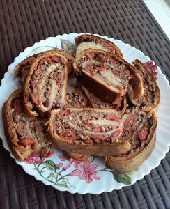 Baigli cu nuca si visine