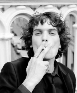 im only smoking cauz it looks cool