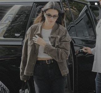 ☭ ·੨౹.౹੦· ℐẹṇṇẹṛ ‹Arriving at The Bar Pitti Restaurant in New York, NY. [September 16, 2023]