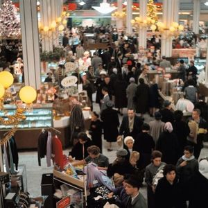 AXL YOU SHOULD BUY ME EXTRA PRESENTS CAUSE I WENT TO THE MALL FOR YOU ASSHOLE; not to mention you gave me a crappy gift, have you forgotten how you were the one in jail?
