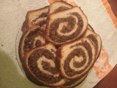 Cozonac boieresc cu nuca si ciocolata