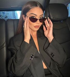 Amelie in drum spre divort