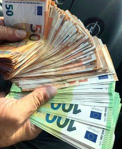 Uhm, — Robbie told me to buy him a curly wig ans handed me this much