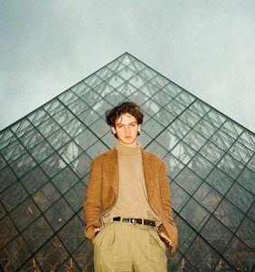 Popped into the Louvre again, caught a quick peek at the Mona Lisa this time.