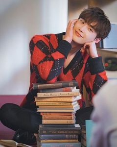 Jong-Suk Lee