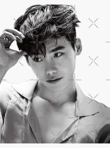 Jong-Suk Lee