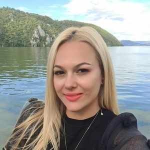 Dana Haur