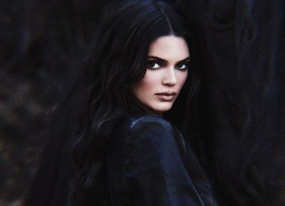 ༆25Apr،24=͟͟͞♡　　·◊· E̮x̮t̮r̮a̮: ᖽᐸendall ‹KKW Fragrance, 2021.