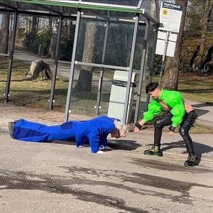 me nd axl when we do pushup contest