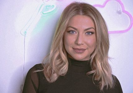 ♥ crawlingback2me got Stassie Schroeder ♥
