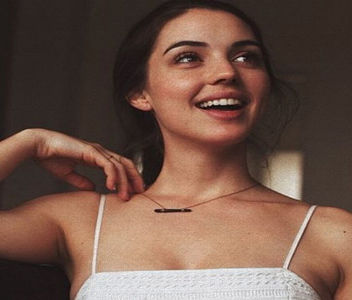 　　⋆ Adelaide Kane as Alyona Korytova