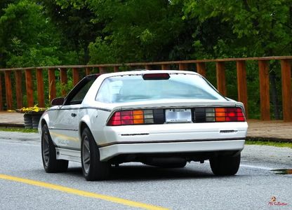Chevrolet Camaro IROC-Z