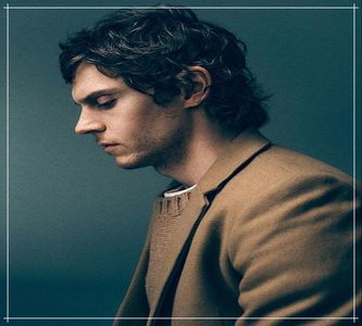 　　⑉ Haxan said　ཻུ۪۪ Evan Peters. ✔️