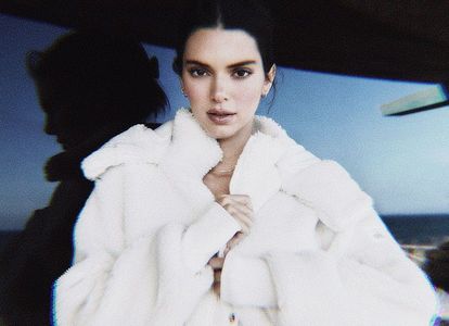 ༆5Aug،24=͟͟͞♡　　·◊· E̮x̮t̮r̮a̮: ᖽᐸendall ‹AloYoga, Outerwear Campaign, 2021.