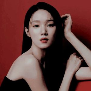 　　 ౿ bonheur got Lee Sung-kyung.
