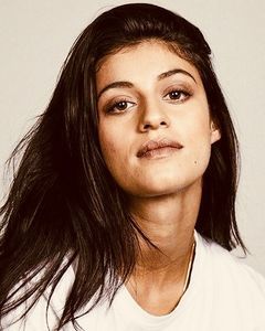 Theresa "Terry" Bell for ºั♡. LiebesFraulein.; From the 11th Season, FC: Anya Chalotra.
