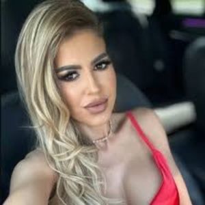 Simona.