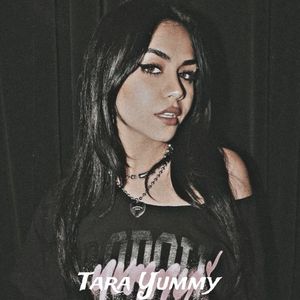 #aftersun ⚝Tara Yummy.; Account: Tara Yummy → Creates funny YouTube videos, appears in alot of Jake Webber and Johnnie Guilbert's videos + on YT since 2019.
