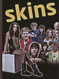 #LizGillies ↳ Skins.