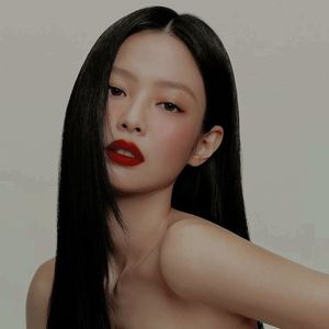 　　 ౿ HappyPill got Kim Jennie.