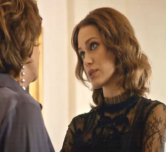 — ❝În fine, nu mai cred nimic până nu văd.❞ Mă adresez lui, dând cu privirea de Kate,; blondina abia cunoscută ieri. Dau să spun ceva, să o salut, dar replica lui Jack mă determină să oftez zgomotos și să-mi duc palma spre frunte, chiar dând din cap în sens negativ.

