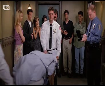 Sep8, 2024　　● S02E03 ● The one where Heckles dies.
