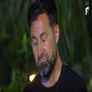 eu când văd că nu săriți ca la pâinea caldă
