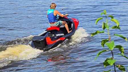 JET SKY on OTTAWA RIVER