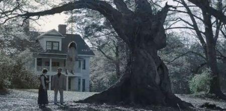 　　 ౿ bubblegumunicorn got The Conjuring.