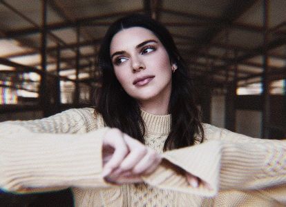 ༆6Oct،24=͟͟͞♡　　·◊· E̮x̮t̮r̮a̮: ᖽᐸendall ‹About You, Fall-Winter 2021.