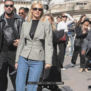 ،13.11 Ꜥℐẹṇṇẹṛ on ²³Ⲋep in Paris, France; arriving at the L’Oréal Paris Show.