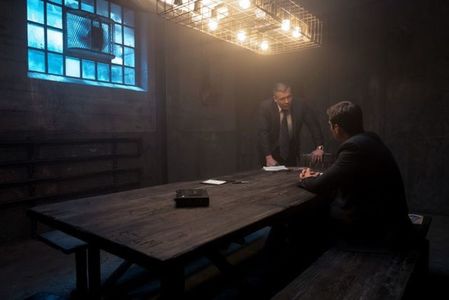 　Mindhunter, dir. by David Fincher, 5★.　Two male FBI agents, along with a female psychologist,; pioneered criminal profiling by interviewing notorious serial killers, hoping to study their psychology to understand their motifs and prevent future crimes.
