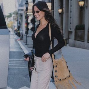 ‘18Ṇọṿ─　 . .  ʚɞ .　ℐsabella♡ℋadid.