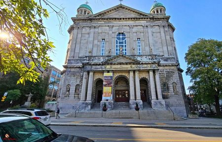 Saint-Jean_Baptiste Catholic Church