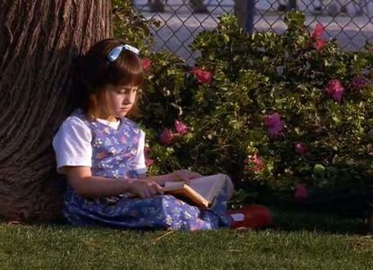 　Matilda, dir. by Danny DeVito, 3★.　　　A gifted girl, with love for books and knowledge, has careless; parents and faces the abusive treatment of the school headmistress; with the help of her kind teacher, she discovers her telekinetic powers and learns how to defend herself.
