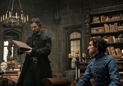 The Pale Blue Eye, dir. by Scott C., 3★. 　　　　A detective is hired to investigate a murder of a cadet; at West Point Academy, where he teams up with a young Edgar Allan Poe, also a cadet, to help uncover the mystery.
