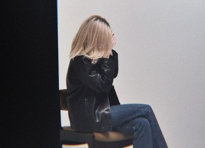 ༆27Nov،24=͟͟͞♡　　·◊· E̮x̮t̮r̮a̮: ᖽᐸendall ‹Blonde Hair by Renell Medrano, 2024.