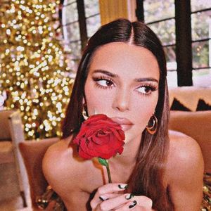 • Day 22 x 05.12.2024 w/ Kendall Jenner;