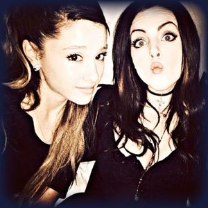 ♡ Day 31 ; 15.12.2024; Azi am facut o luna de album :3
