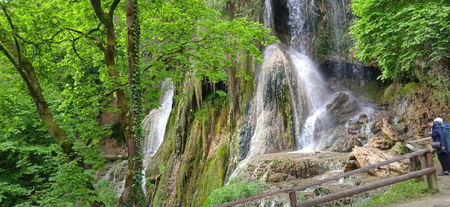 Cascada Clocota din stațiune