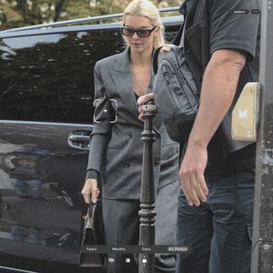 ،27.12 Ꜥℐẹṇṇẹṛ on ²⁴Ⲋep in Paris, France; arriving at the L’Avenue Restaurant.