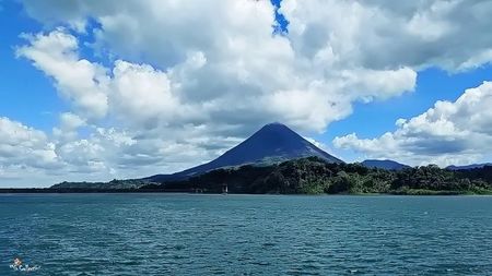 COSTA  RICA - ARENAL VOLCANO 2