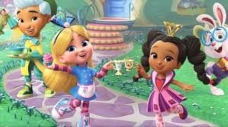 Poza 56. (Alice in cofetaria minunilor)