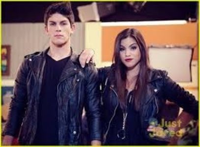 Poza 26.(Every Witch Way)